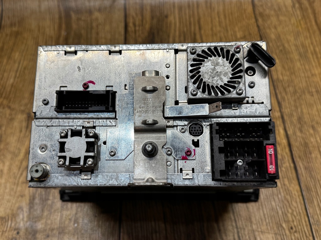 фото №7, Audi a6 c5 радио навигация 4b0035192a с код навигация plus bose 2 din