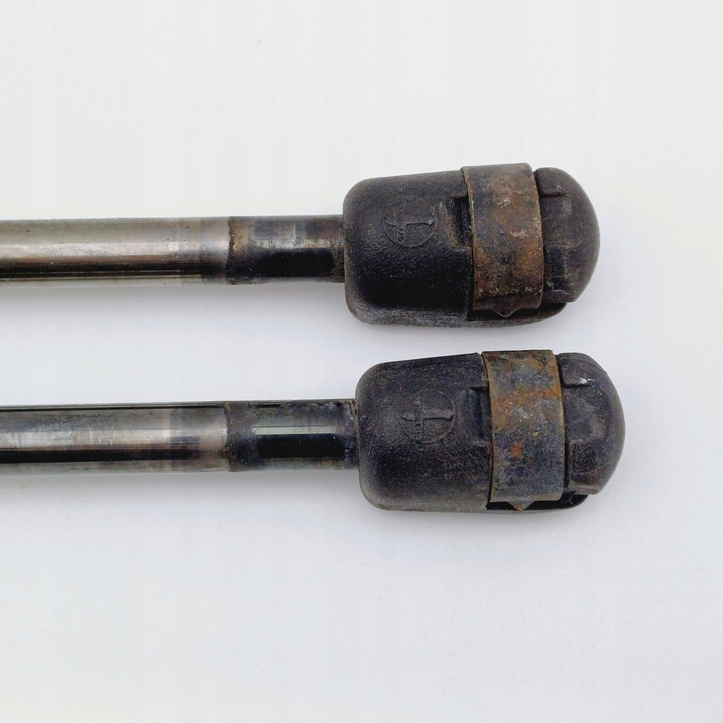 фото №8, Привод капот передней jaguar s-type xr8316c826aa cena za 2 szt nr249