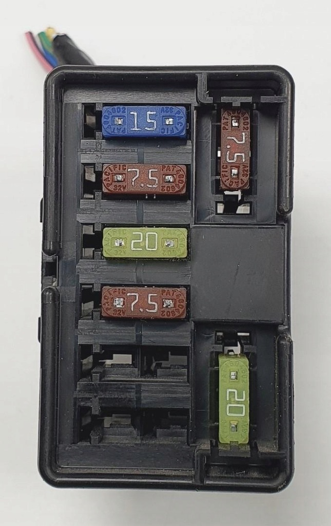 фото №1, Коробка предохранителей mazda rx-8 fb102400b