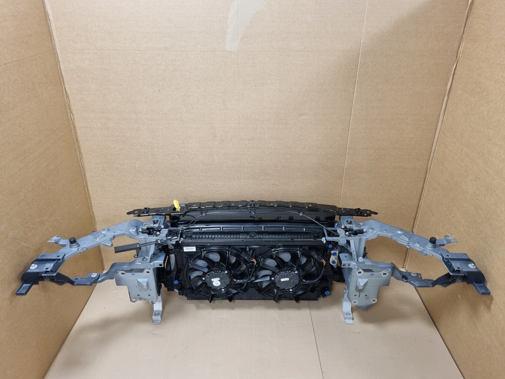 фото №9, Polestar 2 kompletny pas передний радиатор