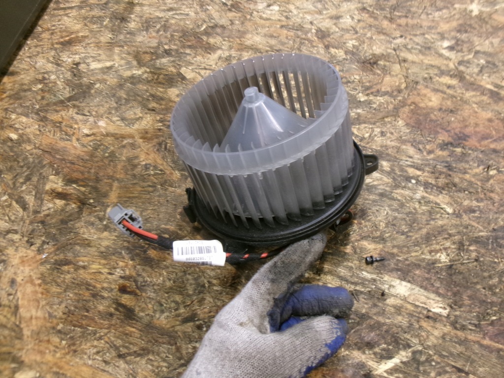 фото №1, Opel meriva ii b вентилятор воздуходувка europa