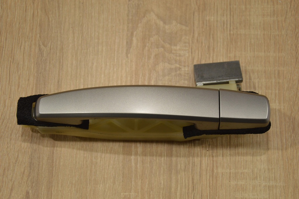 фото №1, Ручка наружная левый задняя captiva серебристая