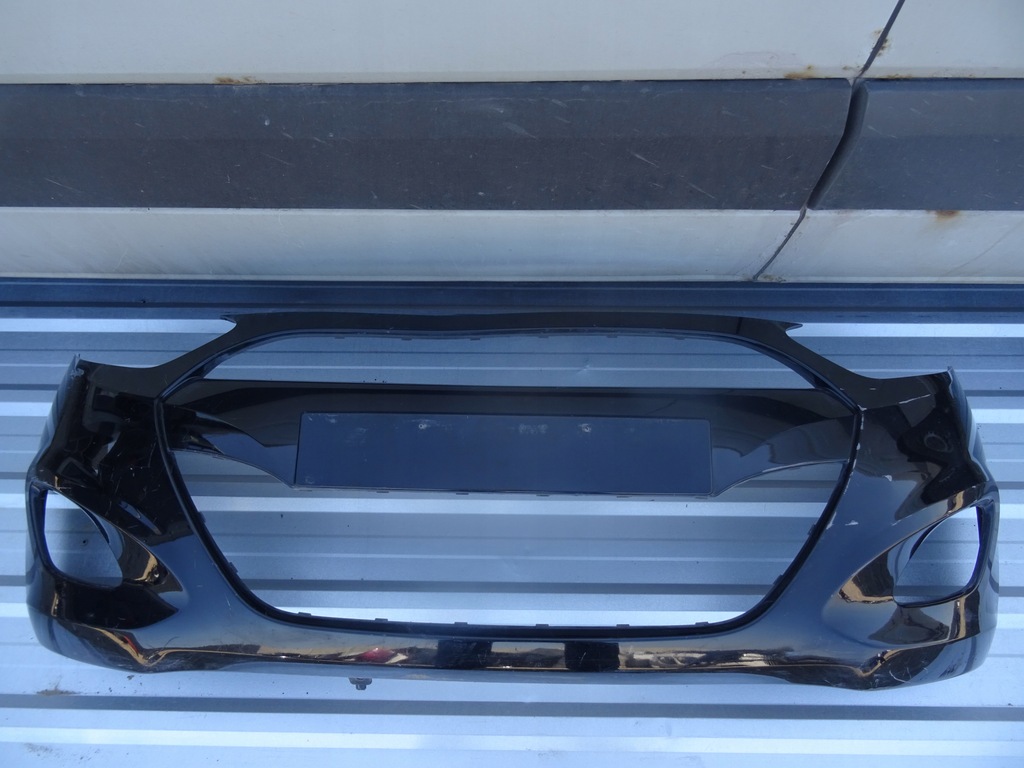 фото №1, Hyundai i10 2010- бампер перед оригинал