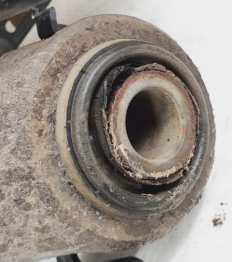 фото №6, Подрамник подрамник балка задняя oś задняя volvo v70 ii