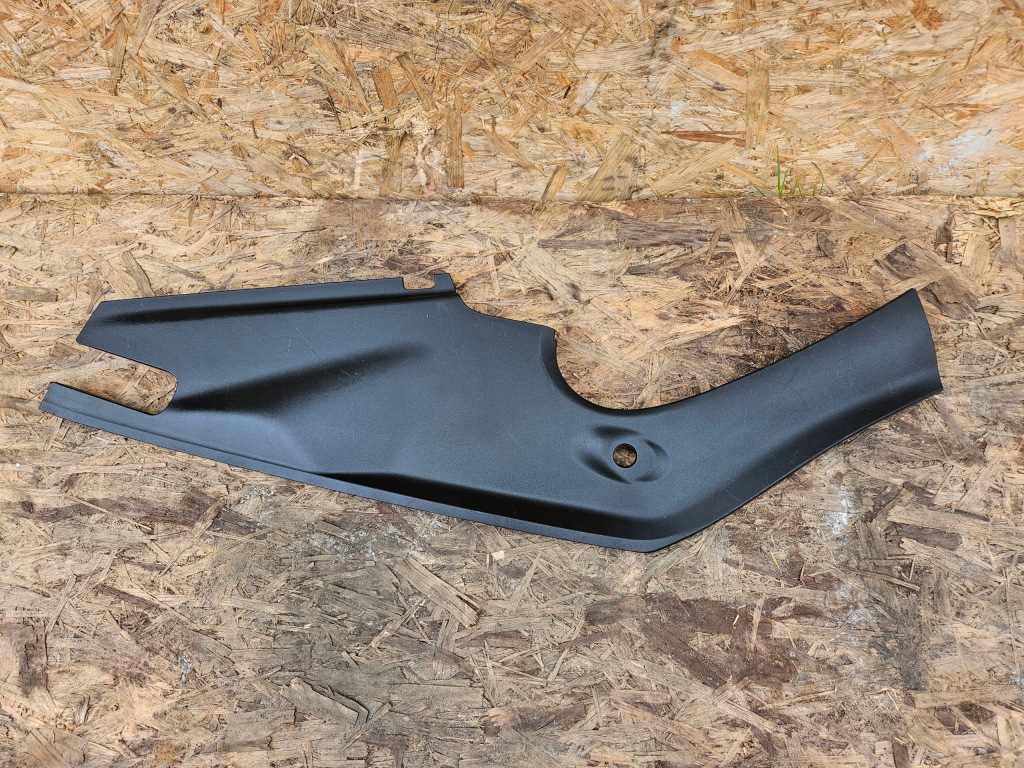 фото №1, Tesla model s lift накладка ванна правая 1060480-00-b