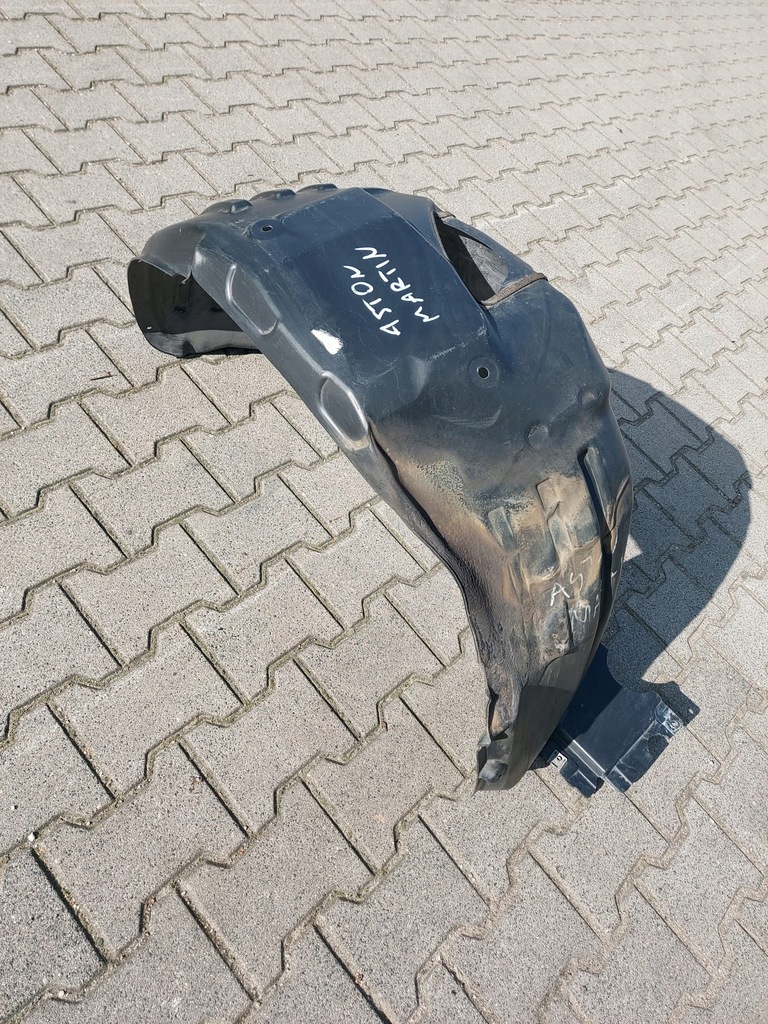 фото №5, Aston martin vantage v8 підкрилок правий задня 6g33