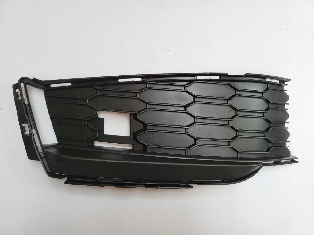 фото №1, Skoda kamiq решітка бампера ліва