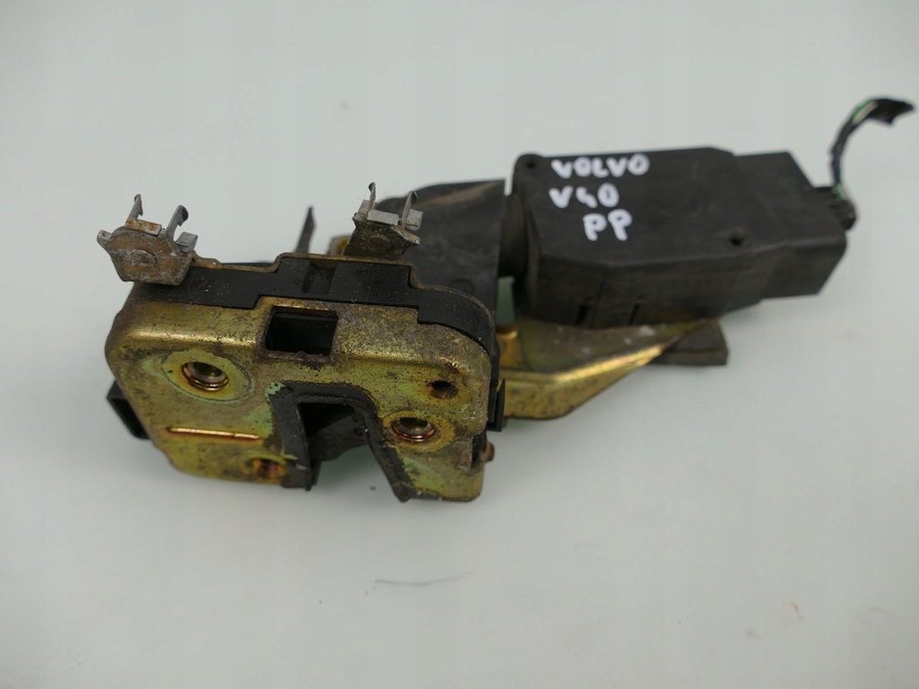 фото №1, Volvo v40 i s40 2.0 t замок дверь правый перед