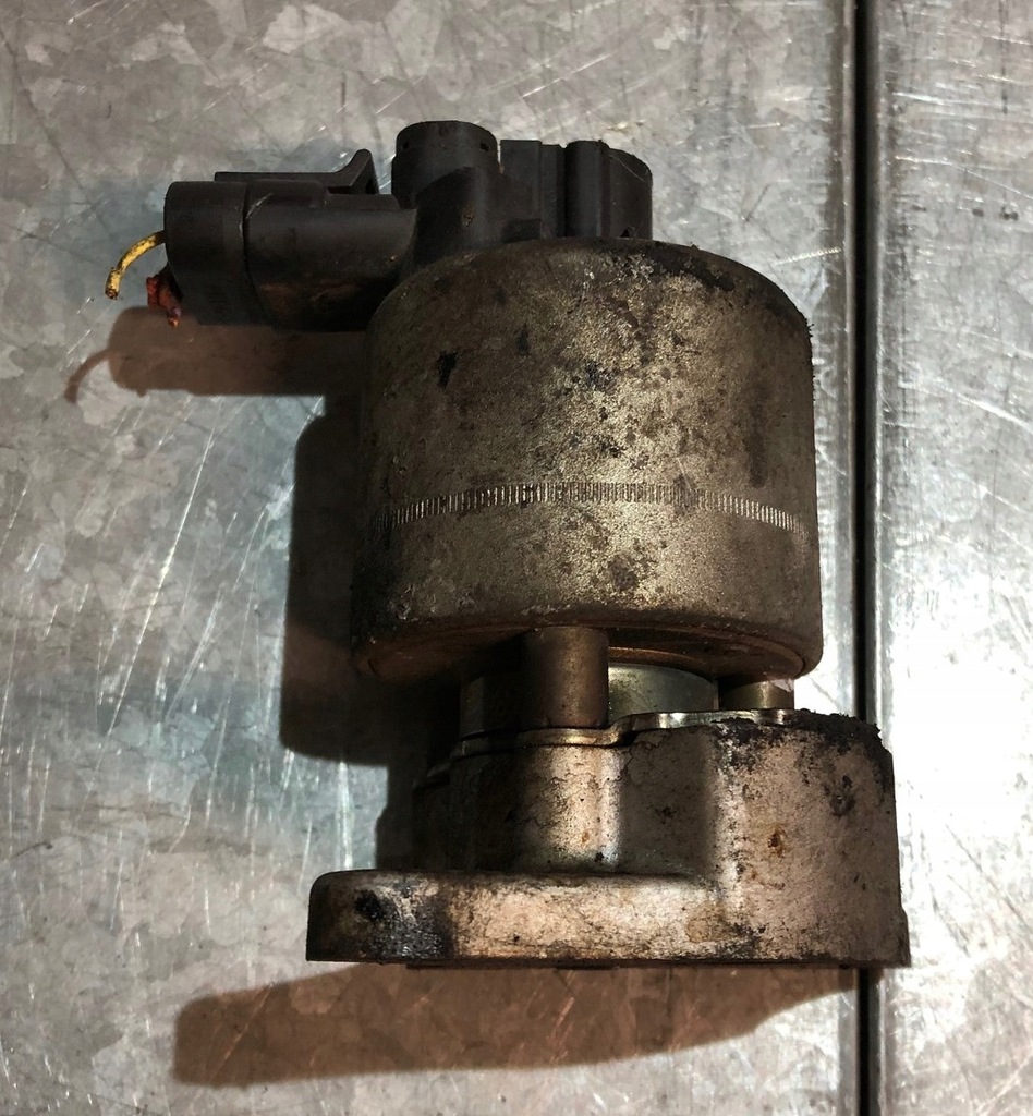 фото №1, Peugeot 407 2.0 16v клапан egr