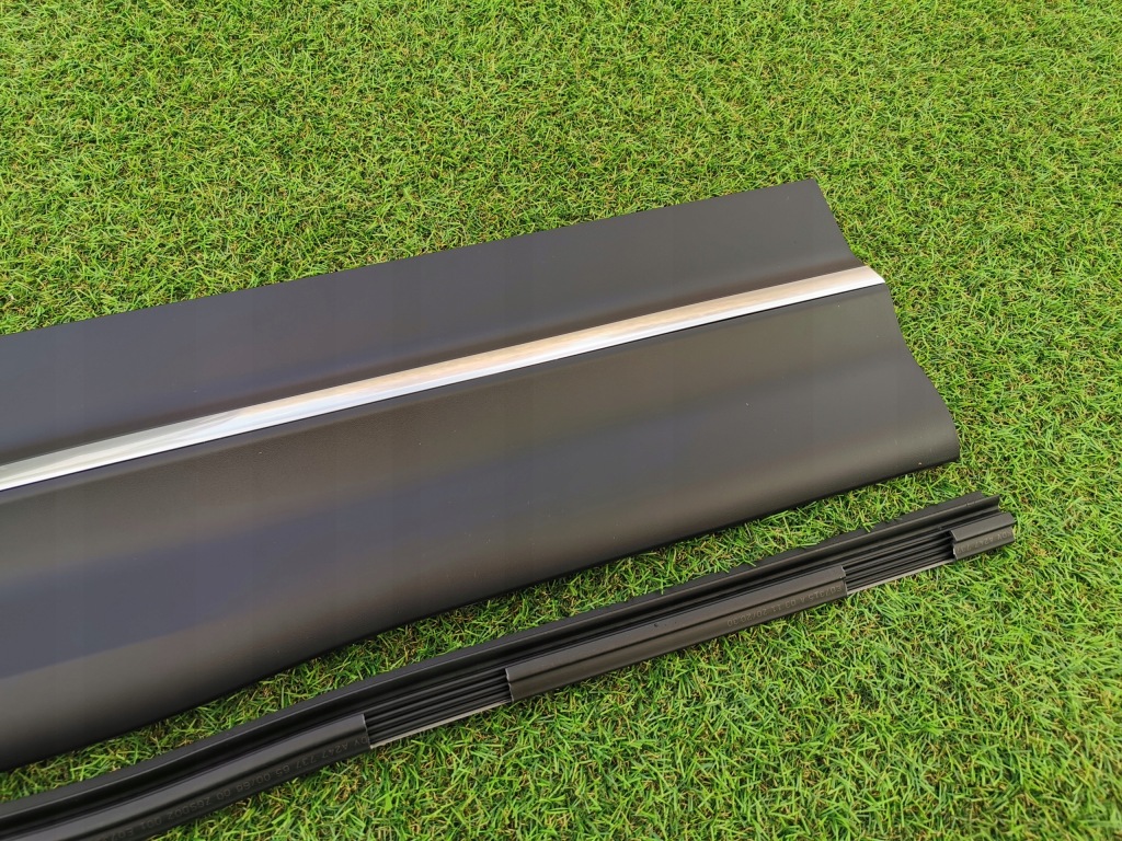 Mercedes glb 247 молдинг двері задній права Доставка