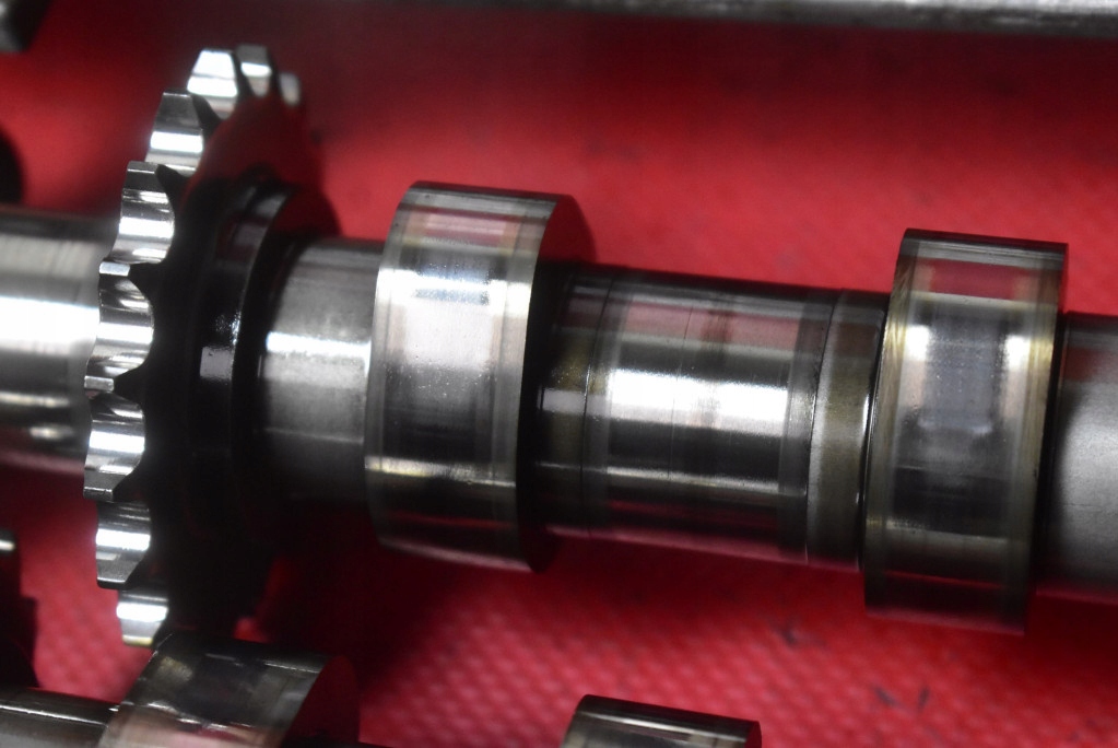 фото №11, Головка двигателя 9641752610 volvo s40 v40 2 ii 2.0 d 136 km 04-07