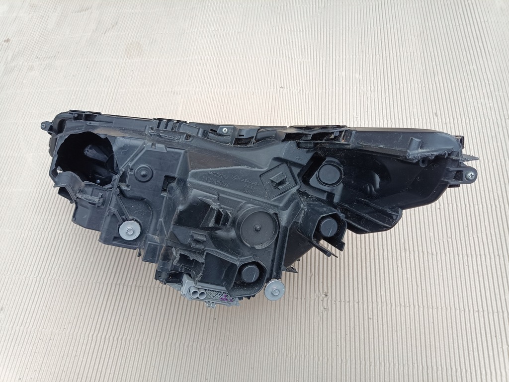 фото №11, Лампа перед правая lexus nx300h lift europa