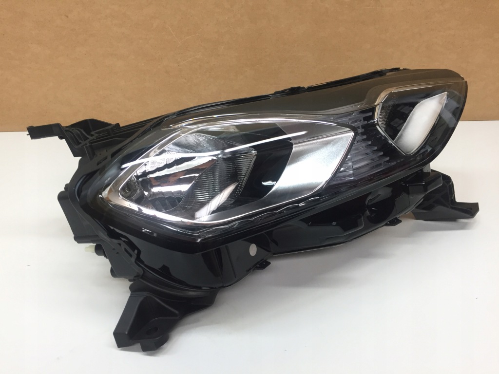 фото №3, Citroen ds3 crossback фара лампа правая euro