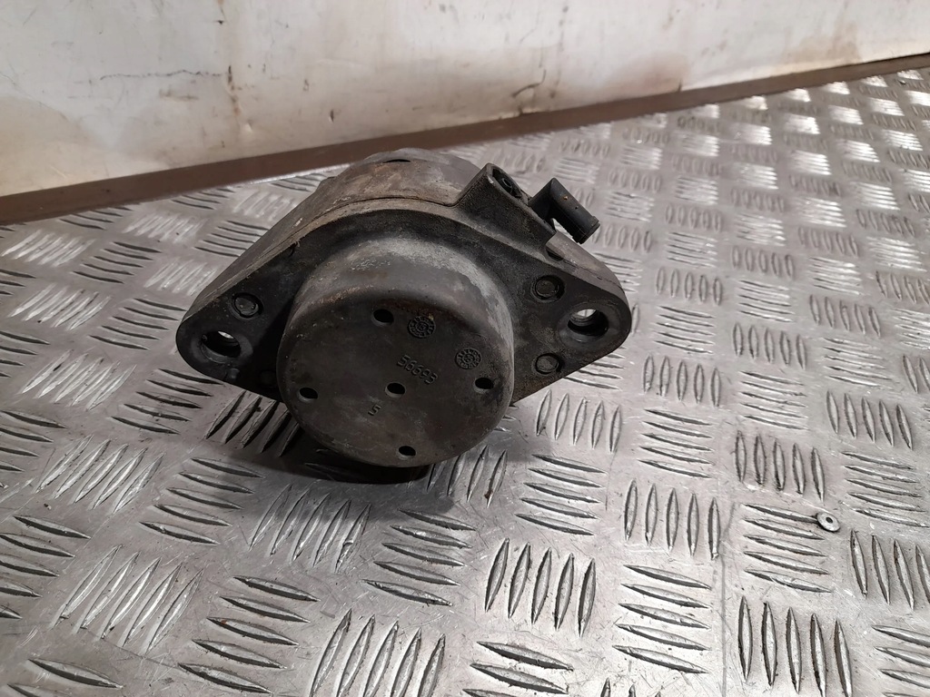 фото №5, Chevrolet camaro p23340399 левая кронштейны i лапы