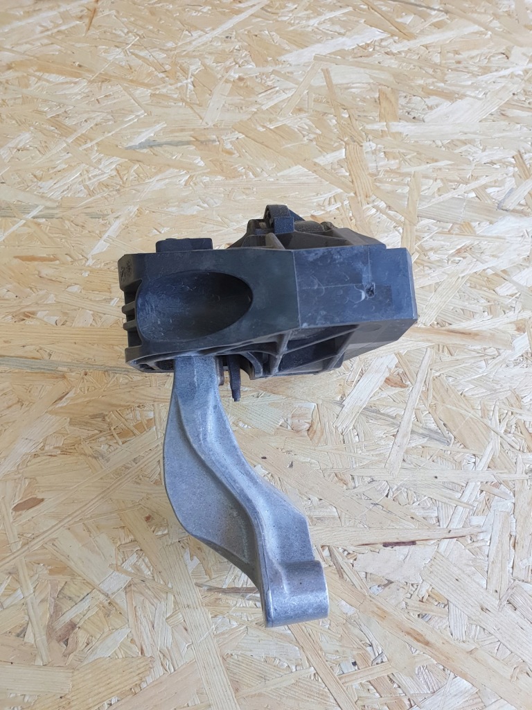 фото №4, Opel corsa f кронштейн подушка двигуна