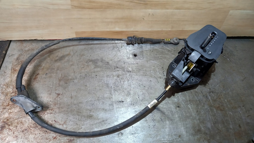 фото №1, Домкрат переключения передач трос volvo s60 v70 автоматическая коробка передач