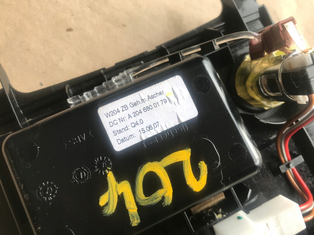 фото №5, Mercedes w204 glk пепельница dekor a2049200372