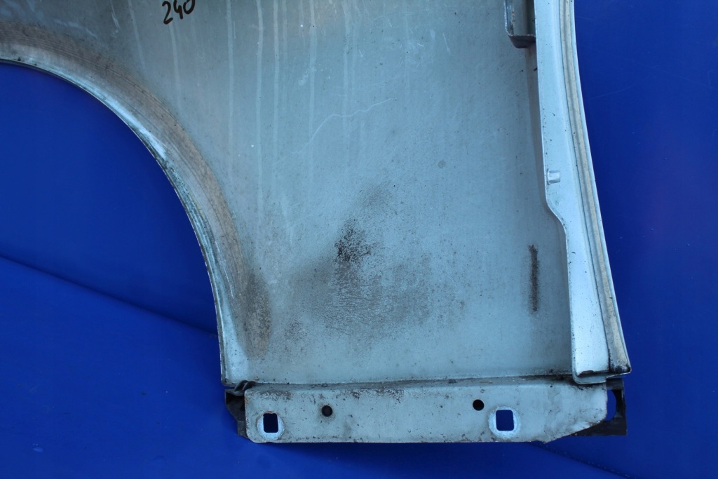 фото №13, Крила перед передній правий оригінальний номер mercedes slk r171 w171 колір c775