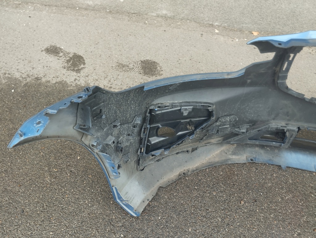 Volvo s60 v60 18- бампер перед передний r-design решётка заглушка без sprysk с Разборки