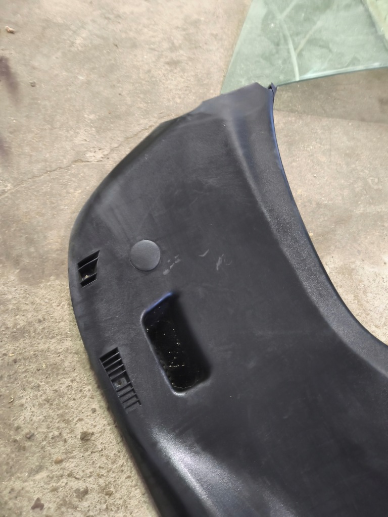 фото №2, Защита обивка крышки задняя задний hb 3d alfa romeo 147 00-04