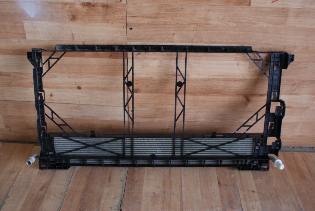 Купить Радиатор egr + корпус renault trafic 3 2.0 dci 2019 - / 144610871r