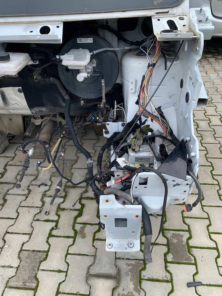 фото №1, Renault trafic iii opel vivaro b ii передняя левая четверть лонжерон