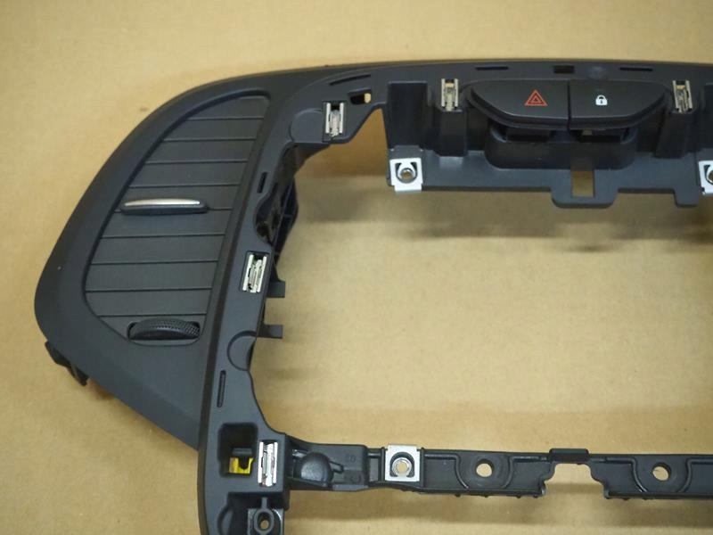 фото №2, Рамка панелі ґрати обдув renault captur