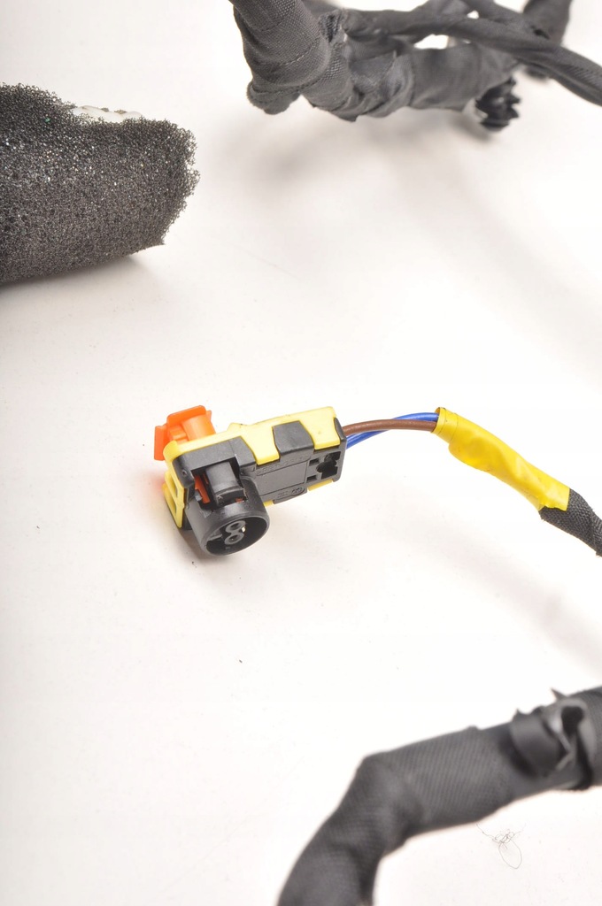 фото №9, Ferrari portofino 3.9 f164 жгут электропроводка дверь левый перед 770944