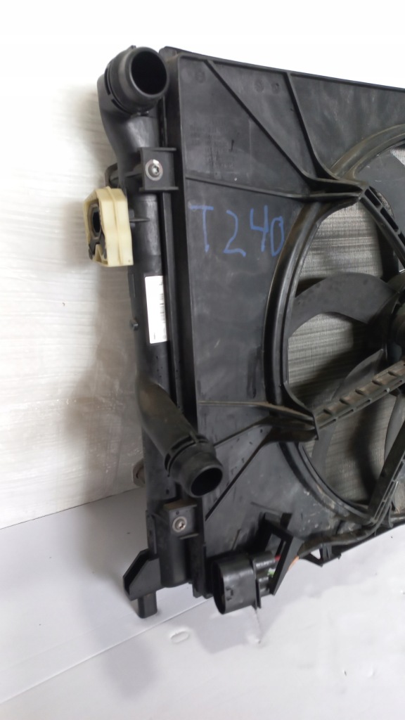 Vw caddy 1.2 tsi 2k5 2015 радиатор вентилятор комплект Оригинал