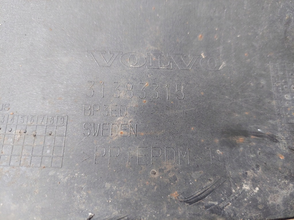 фото №12, Volvo v90 16r kombi .бампер задняя a278