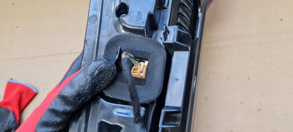 Q5 80a sq5 фара ліва лівий задній led америка 80a945093a в Україні