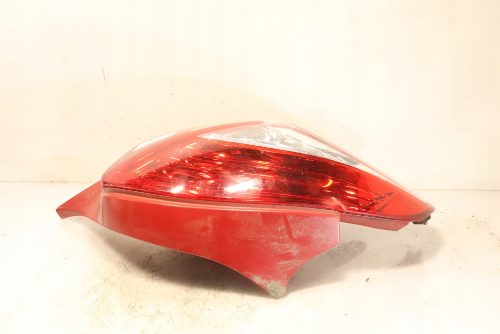 фото №5, Лампа ліва задня peugeot 208 i хетчбек