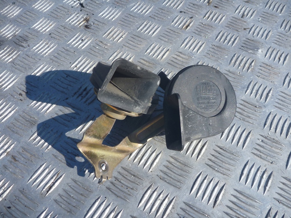 фото №1, Клаксон сигнал chevrolet corvette c5 2001