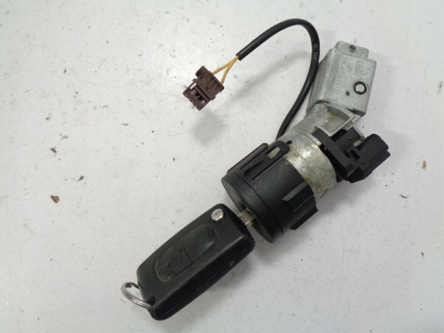 фото №10, Peugot 3008 lift 2.0 hdi бортовий комп'ютер набір стартовий