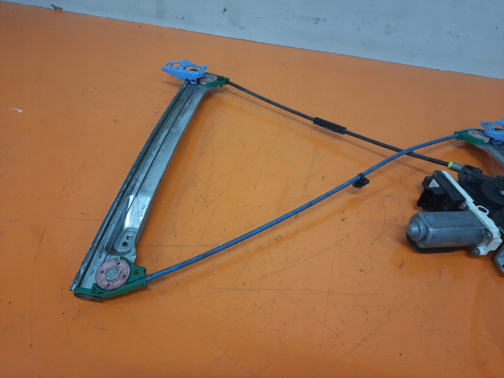 фото №9, Citroen c2 1.4 hdi 03-08 подъемник стекло перед правый 9641241280