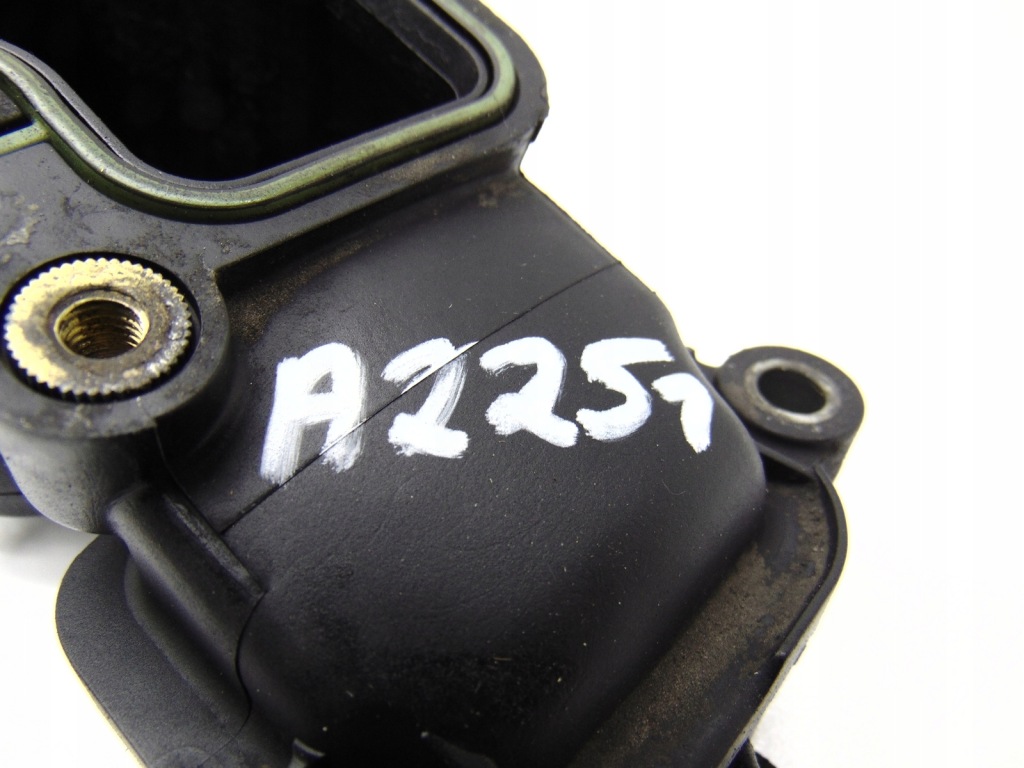 Колектор впускний  правий 059129712bm audi a5 a4 b8 tdi Зі Шроту