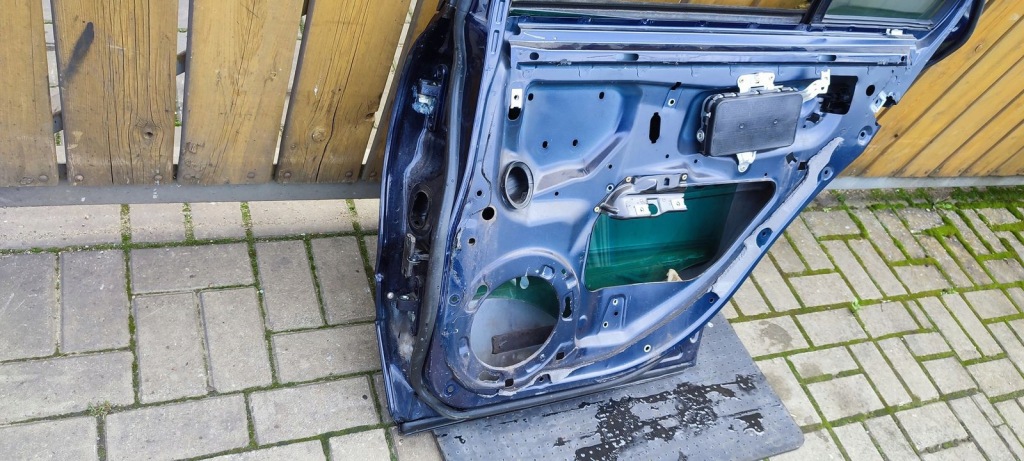 Дверь задний задние правое mercedes w211 универсал c359 Оригинал
