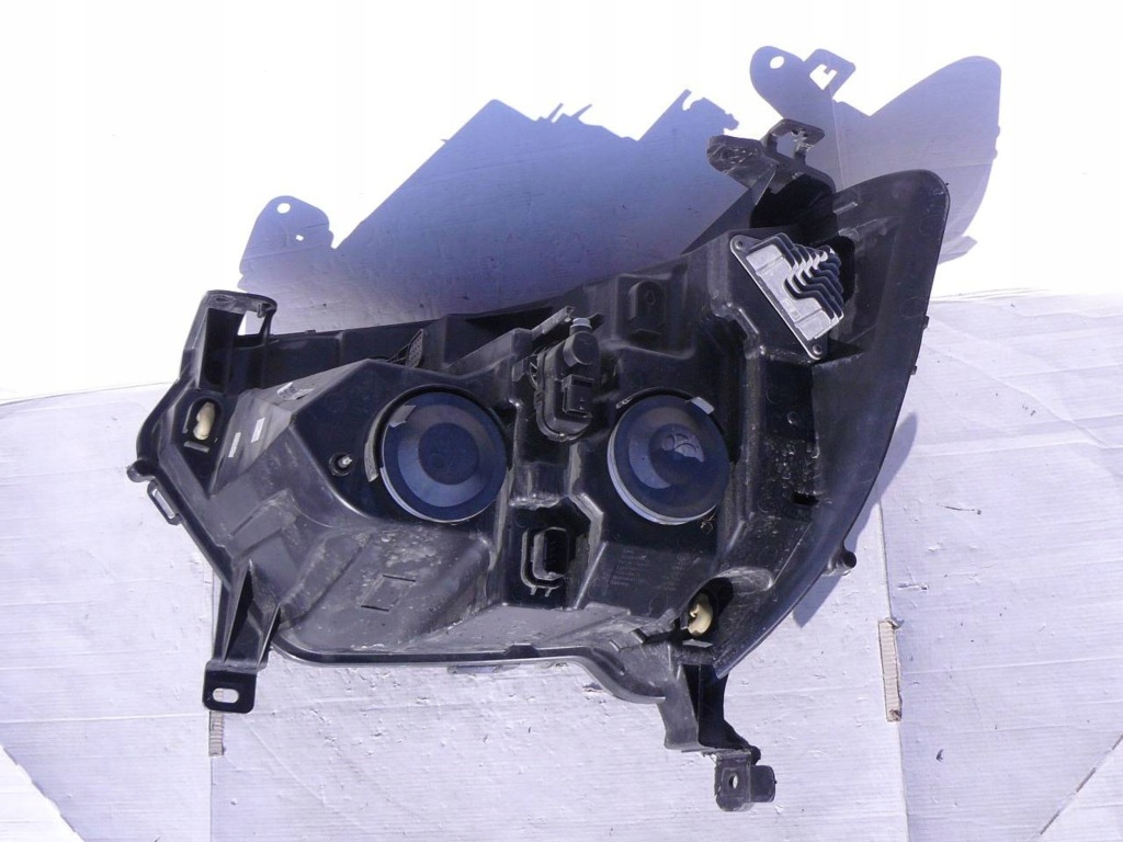 Renault master 3 рестайлінг  19-23 фара передня права led h7 Київ