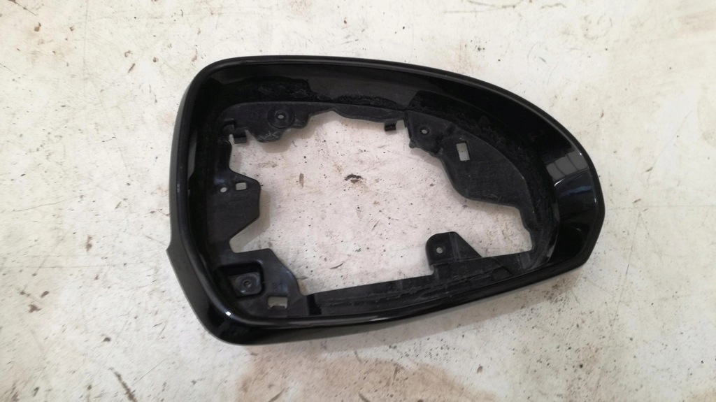 фото №1, Mercedes w223 рамка перед зеркало правое