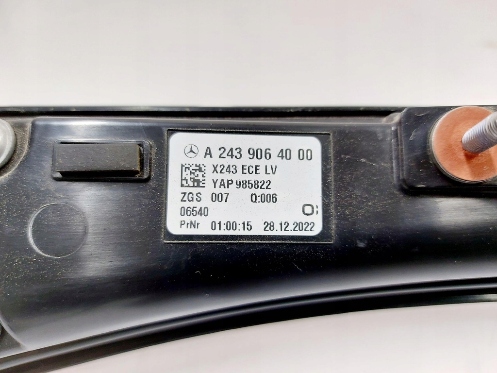 фото №11, Mercedes eqb n243 x243 23r. лампа крышки задняя накладка a2439064000