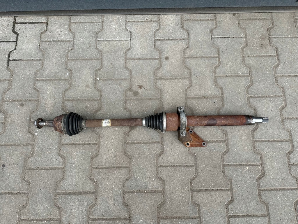 Купити Ford focus mk3 1.0 ecoboost привідний вал права bv61-3b436-uc 100tyś km!!!