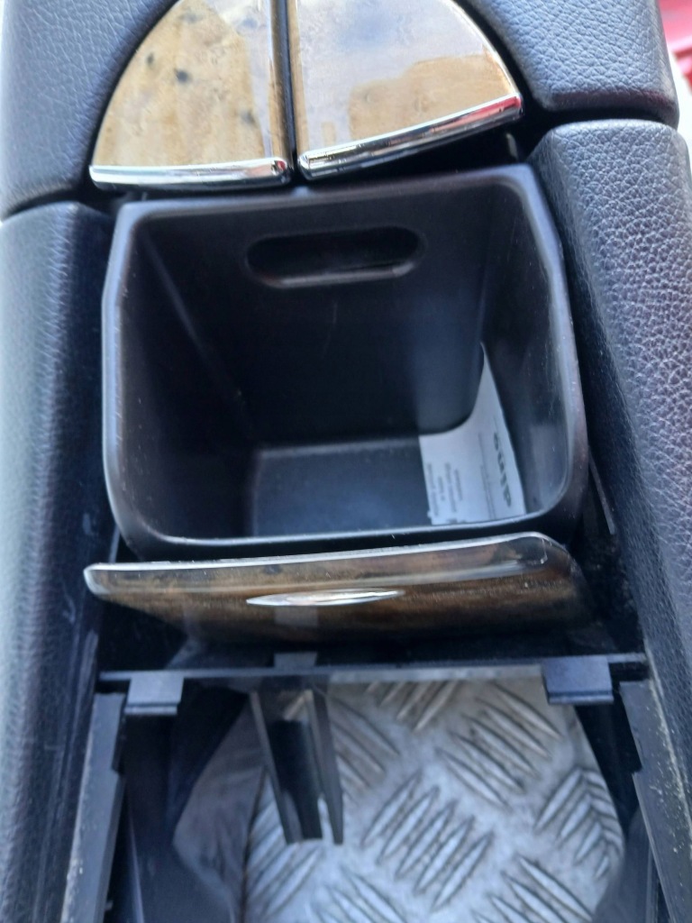 Подлокотник туннель средний mercedes e w211 drewno avantgarde с Разборки