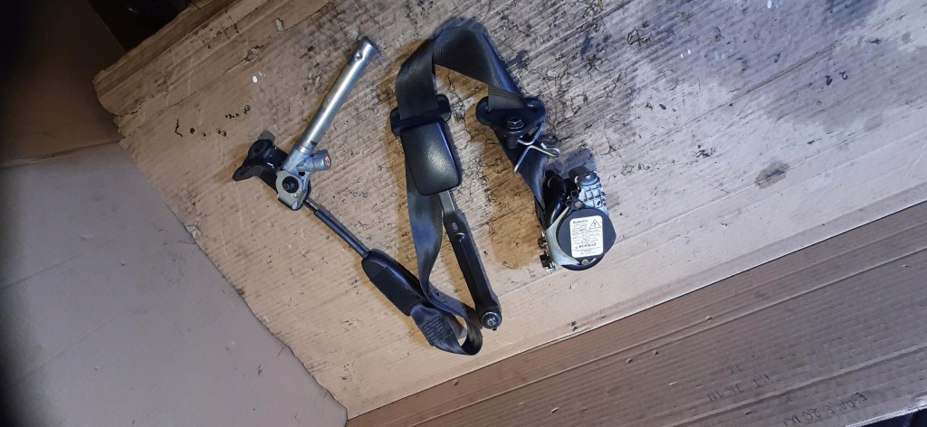 фото №3, Pas безопасности натяжитель правый scenic iii 86884