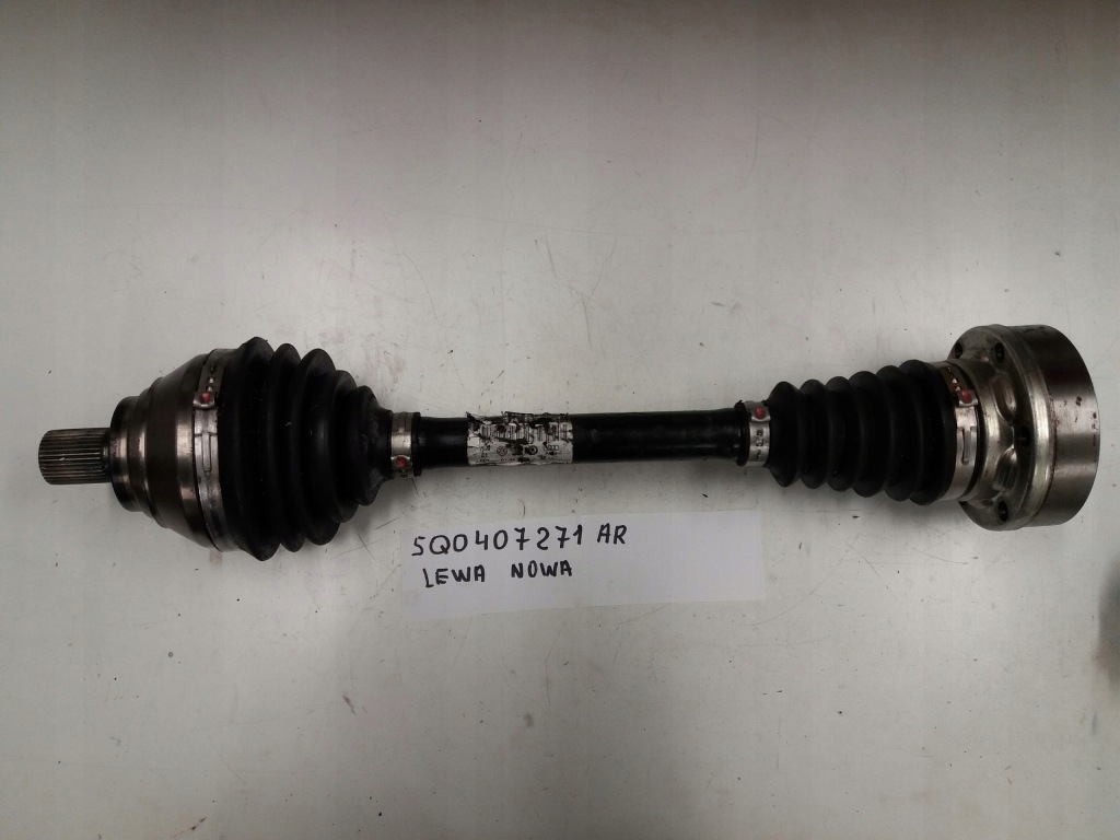 фото №1, Приводной вал шарнир левая audi a3 8v 5q0407271ar