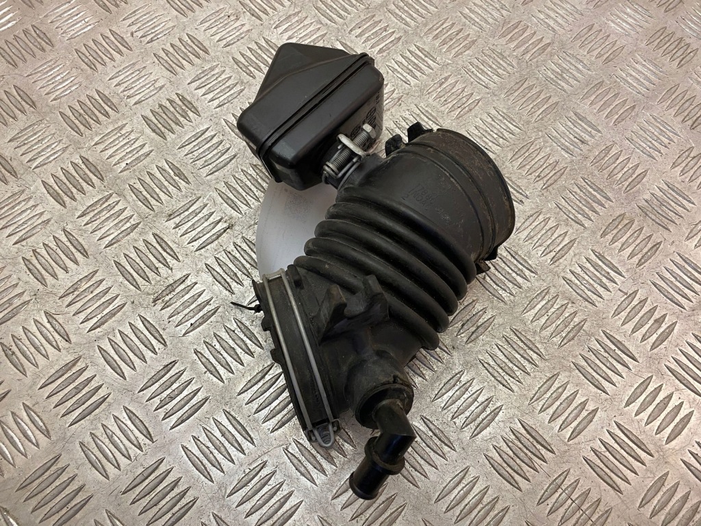 Купити Lexus rx 450h 2020 частина труби впуску повітря 1788131411