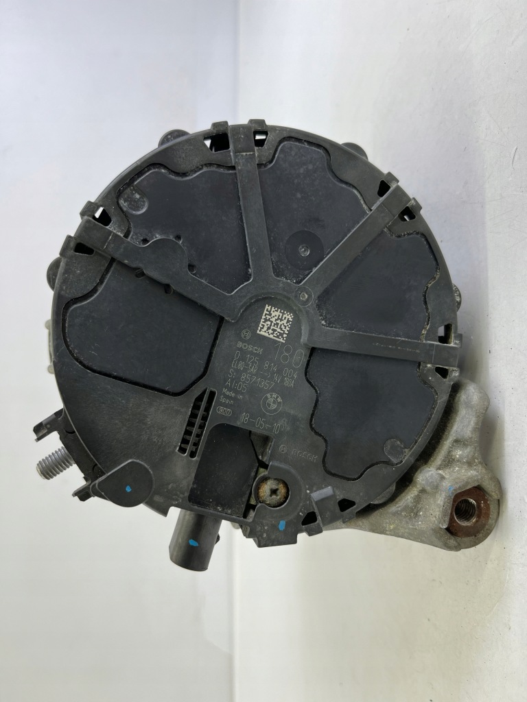 фото №6, Bmw x3 g01 x5 g20 f30 генератор двигателя 8571357 180a