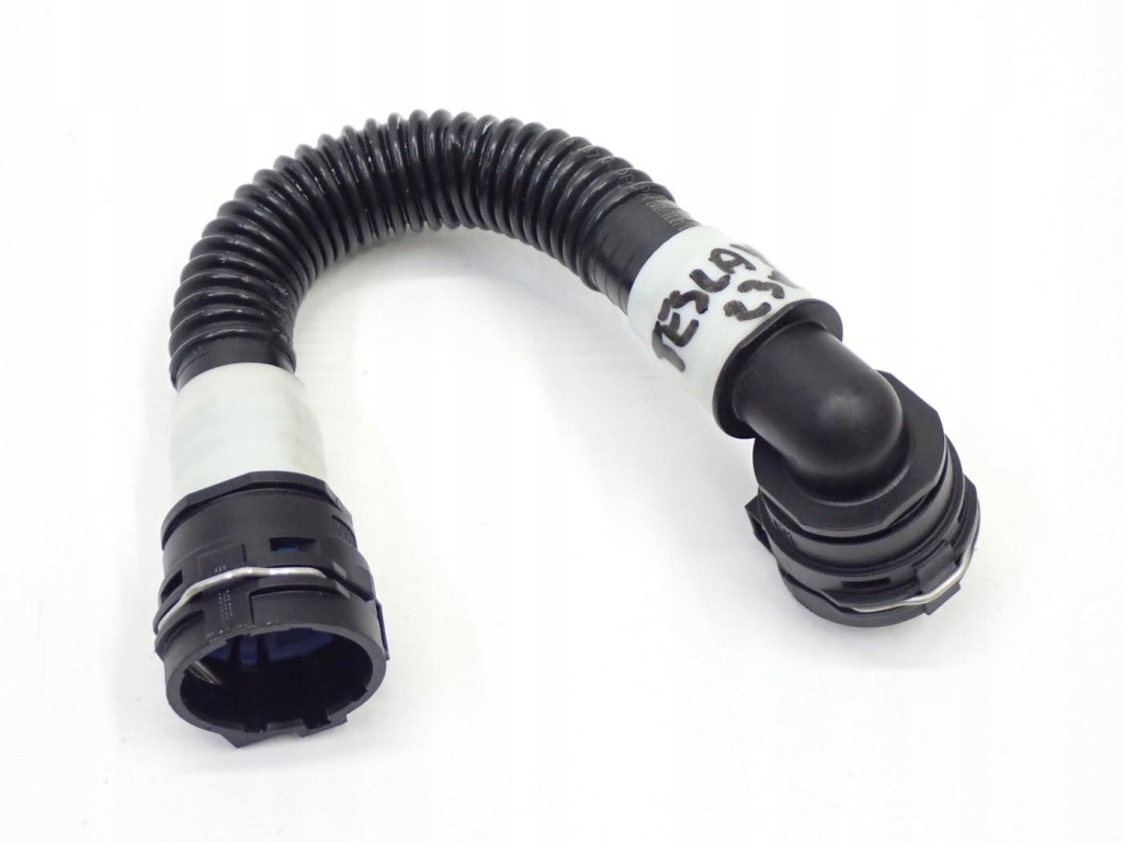 Купити Патрубок шланг трубка води 1631597-00-b tesla model y 3d3 3d7 23r