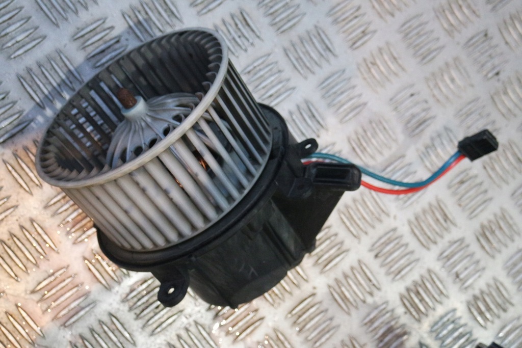 фото №1, Вентилятор отопителя porsche panamera 970