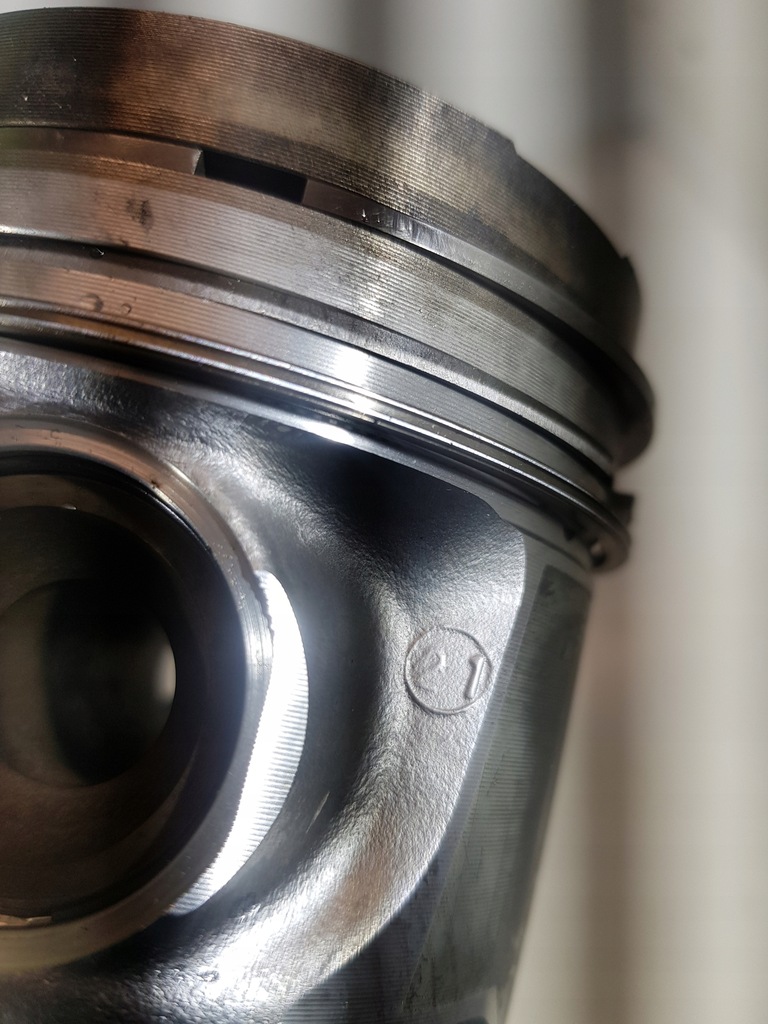 фото №10, Поршень + шатун volvo v70 xc60 xc70 s60 s80 2.4d d5244t12