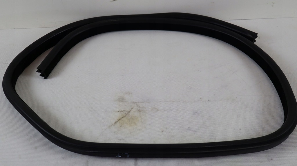 фото №6, Range rover velar l560 прокладка дверь задняя